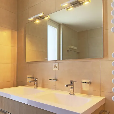 Апартаменты Le National Montreux-21 By Interhome Монтрё
